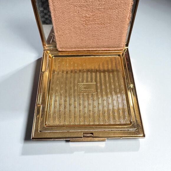 Vtg Elgin Powder Compact Cream Black Enamel Gold Mirrored Puff - Picture 5 of 6